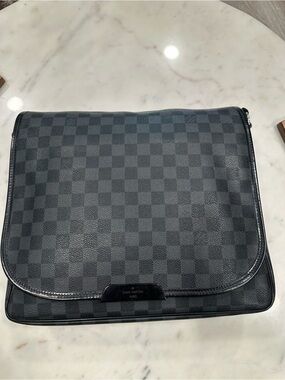 Louis Vuitton Damier Graphite Canvas Laptop Pouch - Black